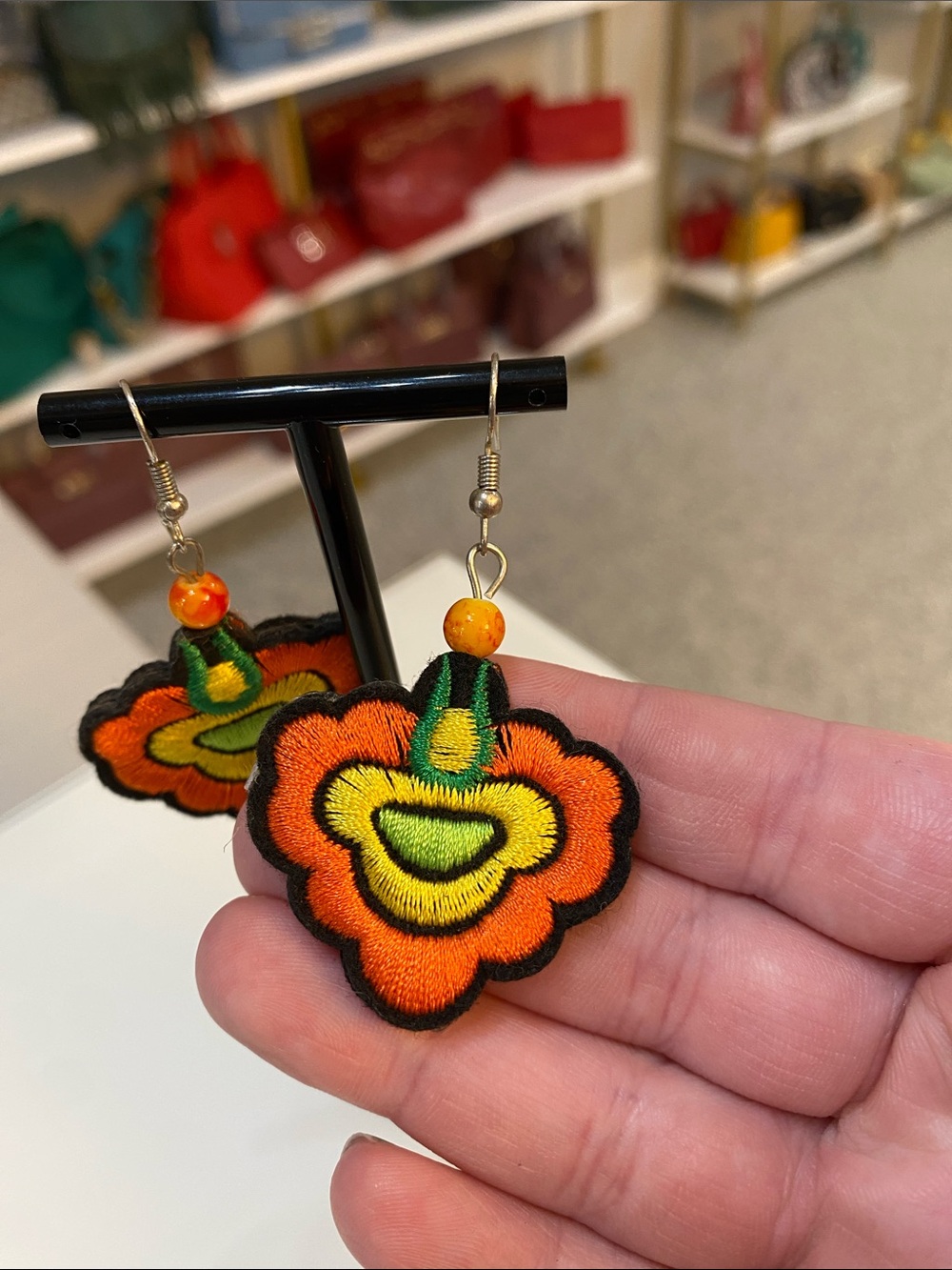 Thread Weaving Earrings - Picture 4 of 5